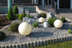 gartengestaltung-vorgarten-steine
